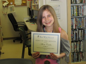 Celiac girl Alexis with Hero Award